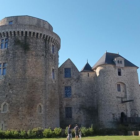 Gite De La Fecleval 6 Personnes Proche Du Puy Dufou Saint-Mesmin  Exterior photo